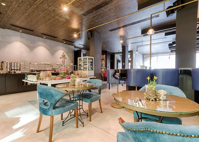 Ξενοδοχείο Mercure Raphael 4*