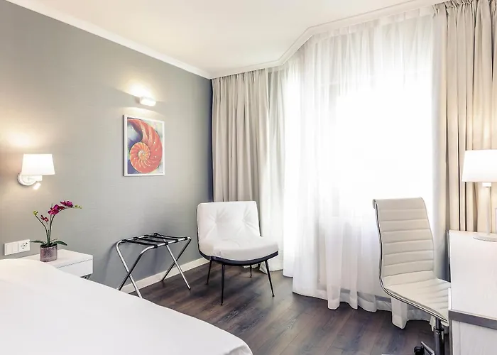 Mercure Raphael Viena