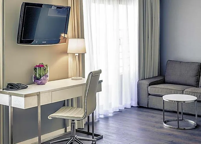 Ξενοδοχείο Mercure Raphael 4*