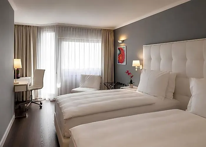 Mercure Raphael 4*