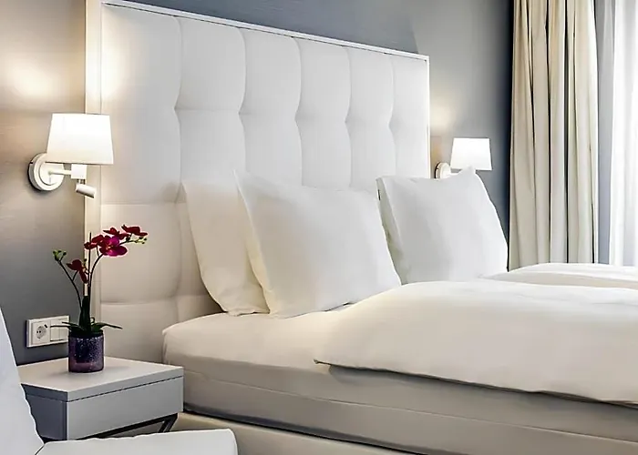 מלון Mercure Raphael 4*