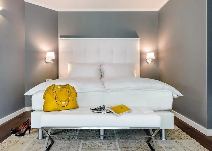 Mercure Raphael