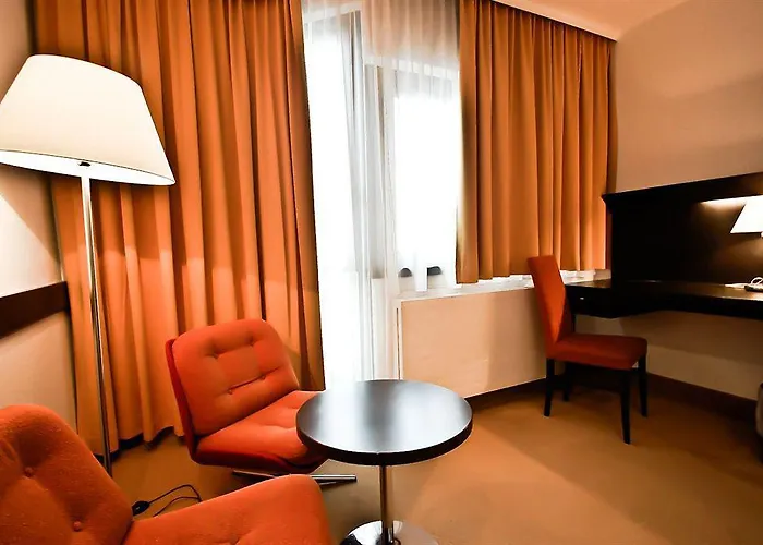 Hotel Mercure Raphael 4*